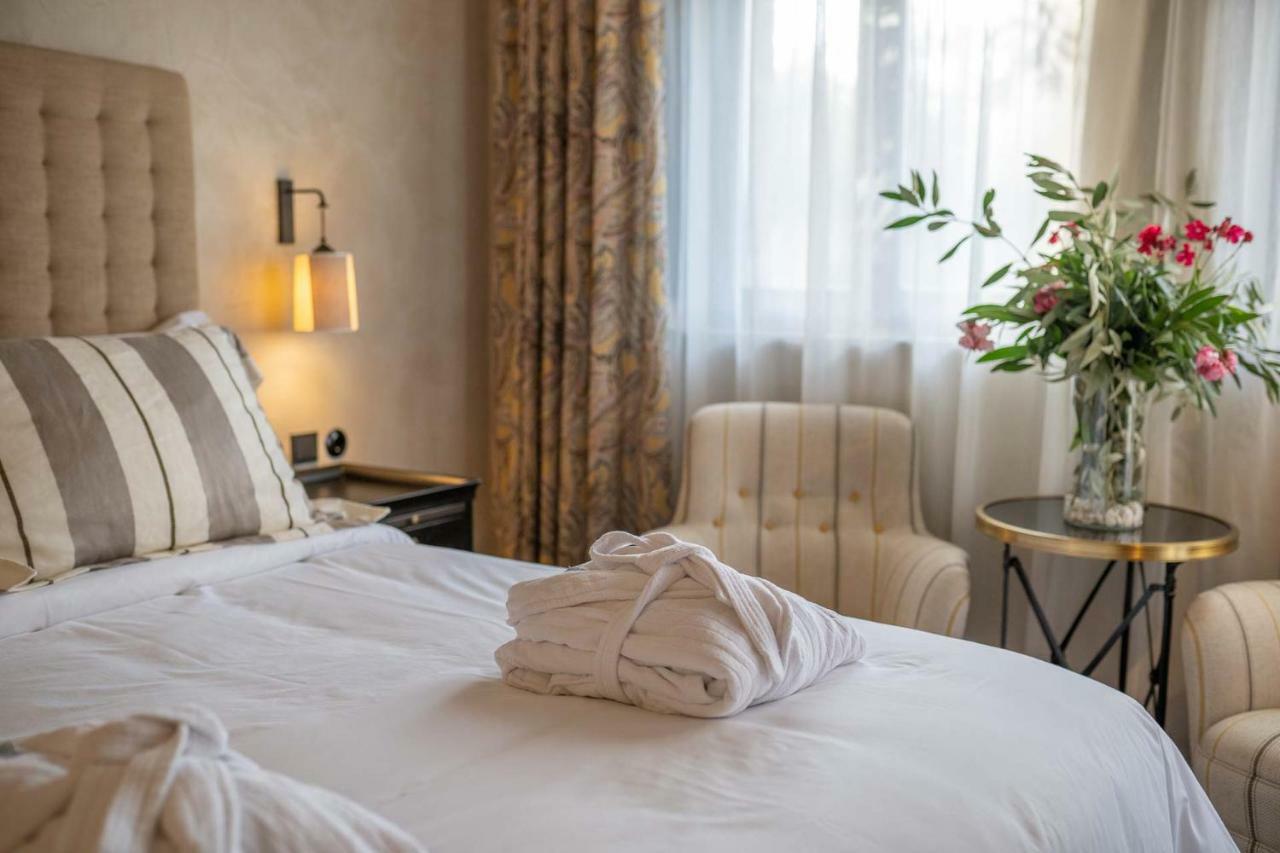 Alistos Hotel Gythio Bagian luar foto